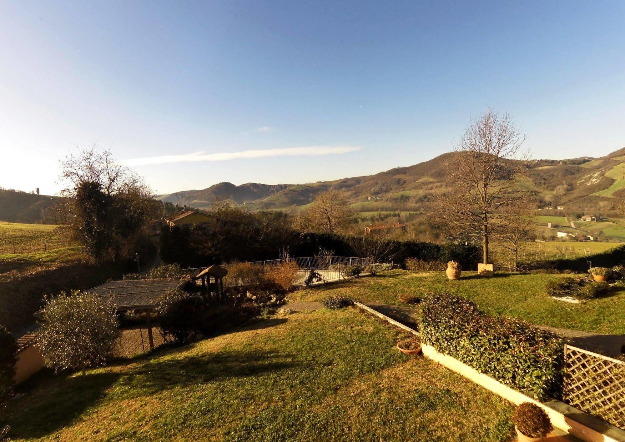 Locanda Castel De Britti Pensionat San Lazzaro di Savena Eksteriør billede
